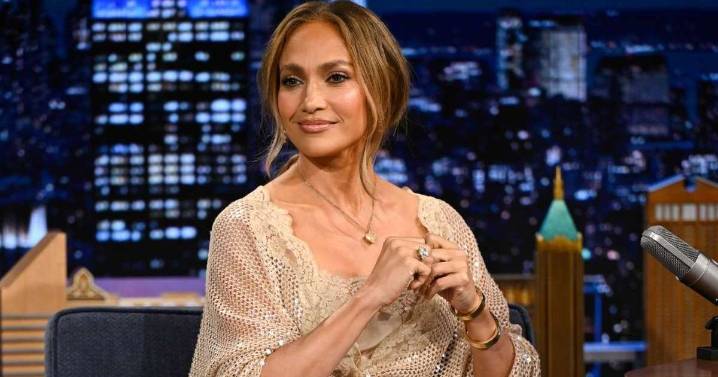 Jennifer Lopez Cooks up a Storm in Lacy Dress on Thanksgiving