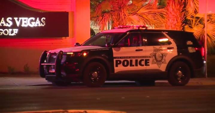 Police searching for suspect in Summerlin casino robbery