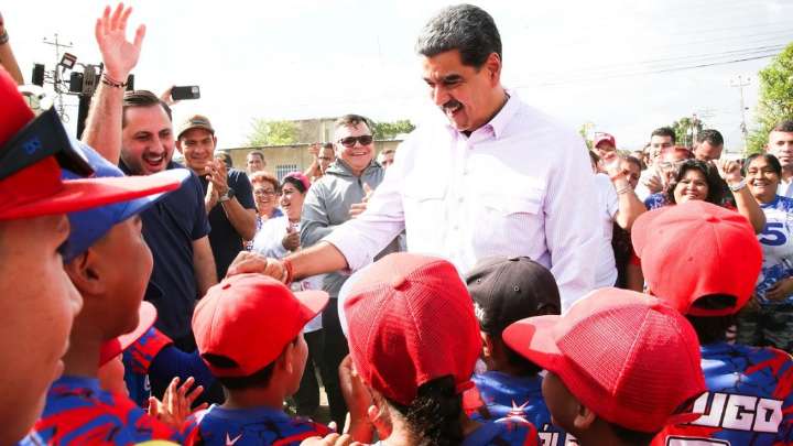 Presidente Nicolás Maduro proyecta meta de la comuna 6 mil para el 2027