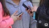 Expertos aconsejar entregar el móvil a los adolescentes a partir de los 16 años