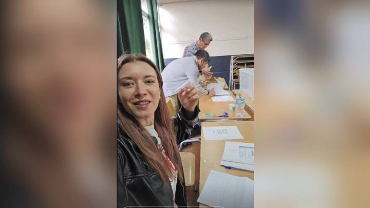 "El problema es que soy de la mesa de al lado": La divertida anécdota de Carla Jara en sus primeras horas como vocal de mesa