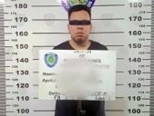 Apresan a creador de contenido por gabarse desnudo frente a su casa