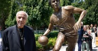 Legendary Hall of Fame player, coach Lenny Wilkens dies at 88
