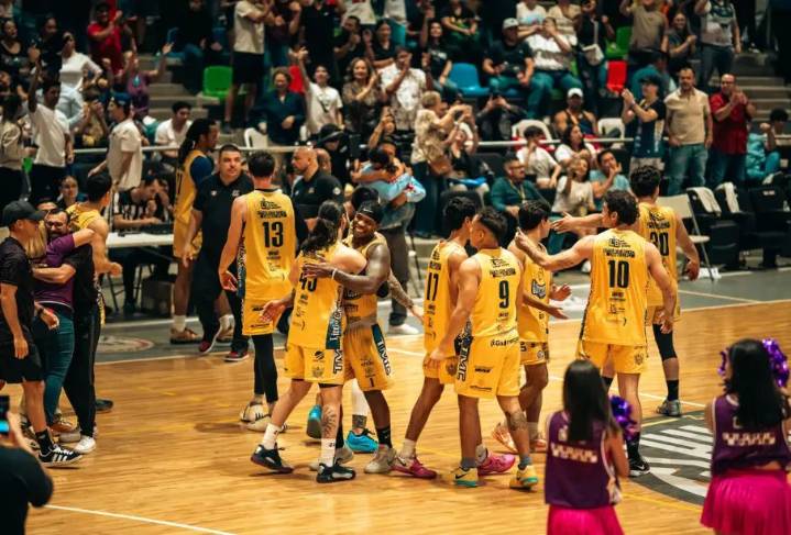 Guaycuras rompe la serie y se mete a la final tras vencer por 20 puntos a Tapachula