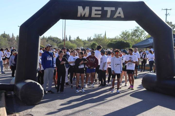 Concluye con éxito la Carrera de Medicina
