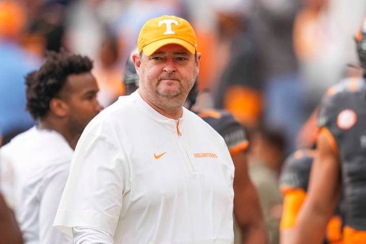 Deadspin | No. 20 Tennessee intent on finishing strong vs. rival Florida