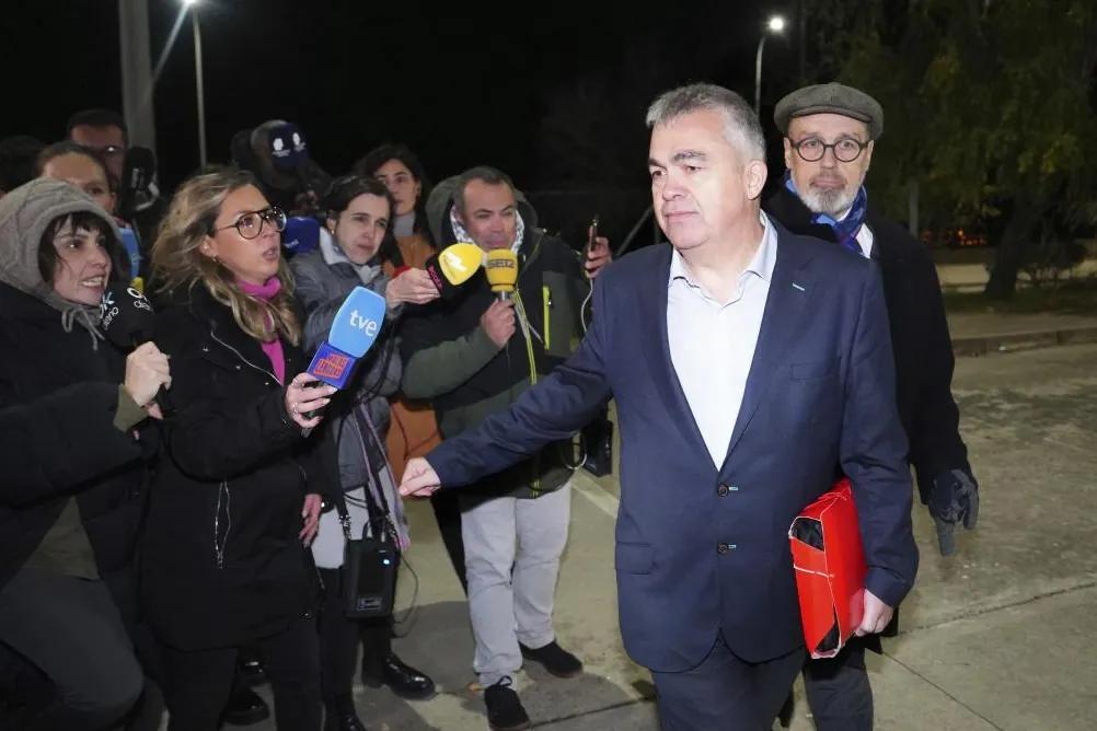 El juez que investiga a la 'fontanera' del PSOE llama a declarar como testigos a Santos Cerdán y Antonio Hernando por las reuniones con Leire Díez en Ferraz