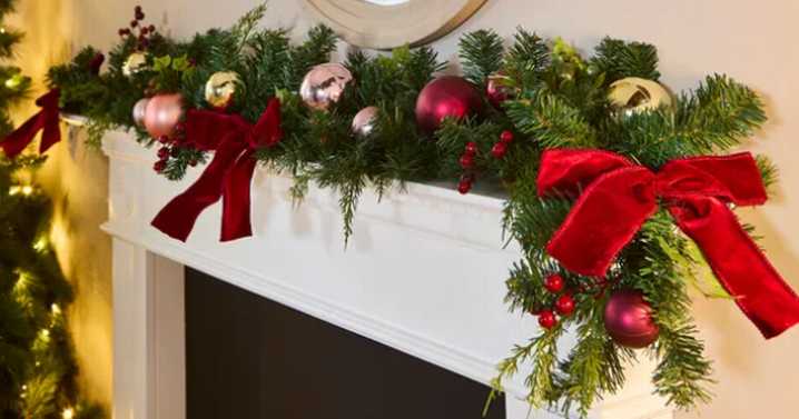 Christmas fans praise 'beautiful' Dunelm garland with lovely velvet bows