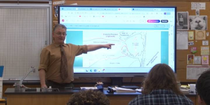 Indian River teachers, students react to Regents change