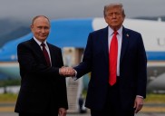 Trump afirma que habrá sanciones para el país que haga negocios con Rusia