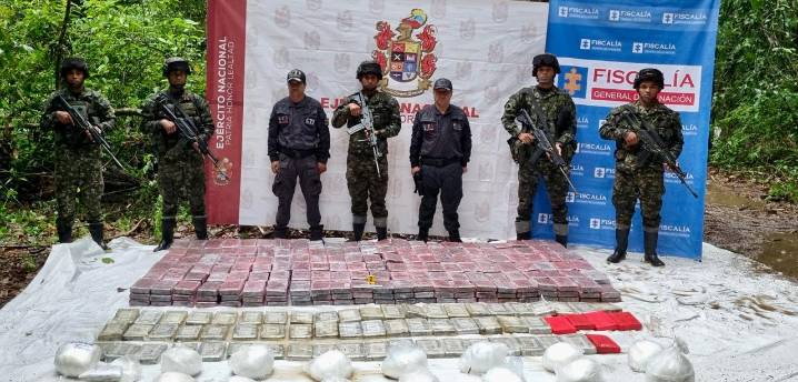 Ejército Nacional desmanteló escondite subterráneo con más de 530 kilos de clorhidrato de cocaína del Clan del Golfo en Casanare