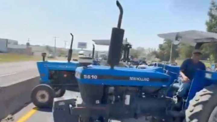 Levantan el último bloqueo carretero de productores agrícolas en Guanajuato