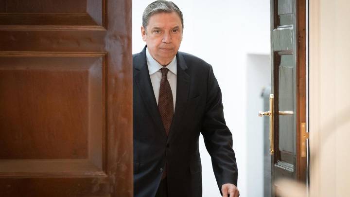 Planas peleará para "limitar al máximo" el impacto económico de la peste porcina africana