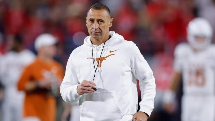 Texas' Steve Sarkisian calls out 'absolutely false and untrue' coaching rumors
