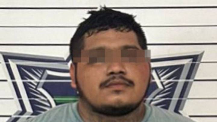 Detienen a presunto narcomenudista armado en la carretera Puerto Morelos