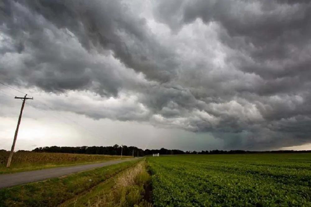 Lanzan un alerta por tormentas ocasionalmente severas y ráfagas para este sábado