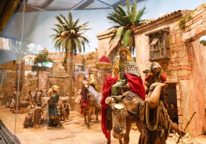 Llega la Navidad a Alicante: el Ayuntamiento instala los primeros belenes