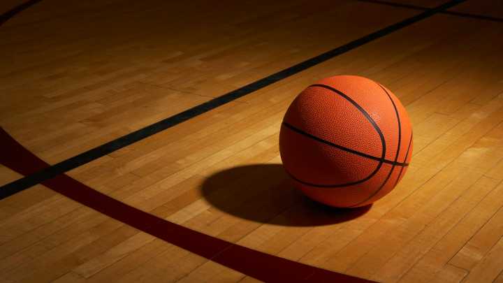 Oklahoma junior college basketball player dies after suffering head injury in game