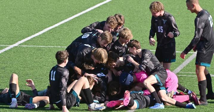 Veritas Christian blanks Lone Jack in Class 1 final for 1st boys soccer state championship