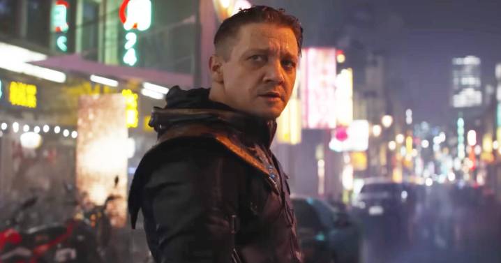 When Jeremy Renner Intimidated This Avengers Co-Star But Ended Up Helping Them Fit Into The Role: “He’s Not Overly Friendly”