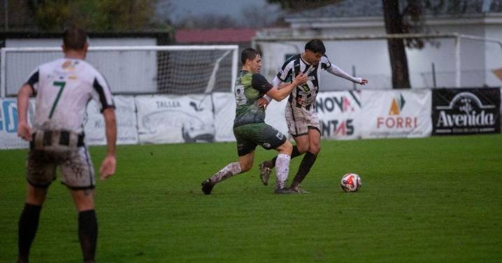 Negrete, delantero del Antela: “Me gustaría llegar a los 15 goles”