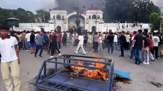 Nepal: Tension continues to flare in Bara for 2nd day, authorities clamp curfew