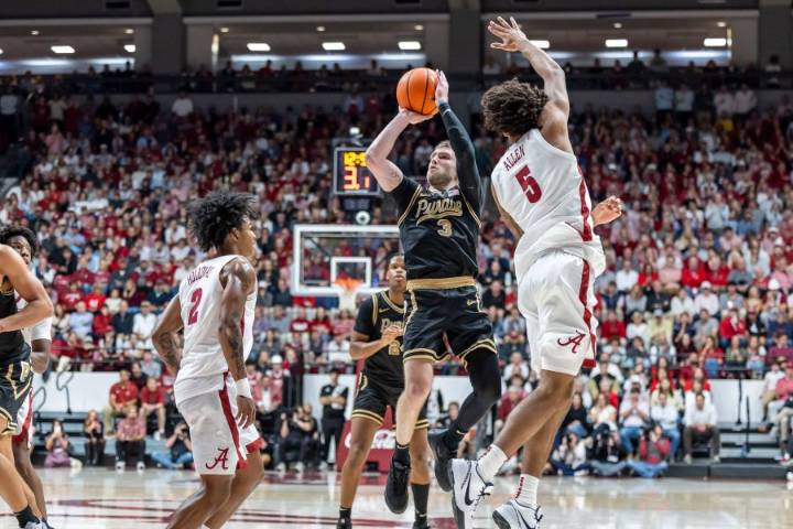 Smith's 29 lead No. 2 Purdue past No. 8 Alabama