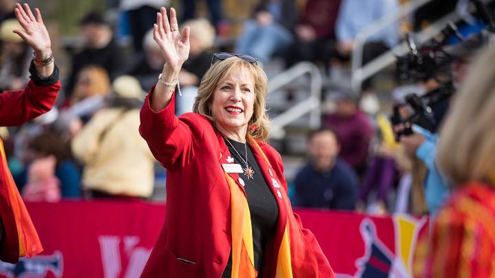 Fiesta Bowl Friday with Laura Hardy