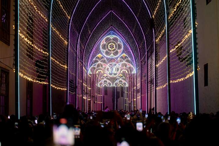 Importantes cambios en el tráfico de La Laguna por el encendido navideño y La Noche en Blanco: todas las calles afectadas