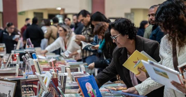 Llega a Rosarito “Tendido de libros”
