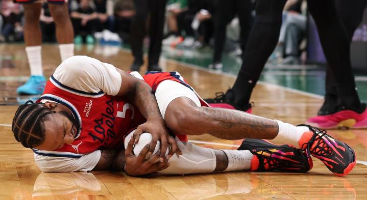 Clippers’ Derrick Jones out at least 6 weeks with MCL sprain