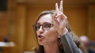 El PP denuncia las "mentiras" de Mónica García: "La Ponencia de Cribados no ha terminado el trabajo"