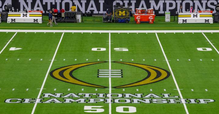 2025 CFP Rankings: Ohio State still No. 1, Michigan jumps to No. 18