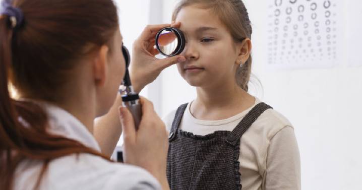 Cuidado visual desde la infancia: cómo evitar problemas oculares irreversibles en la adultez