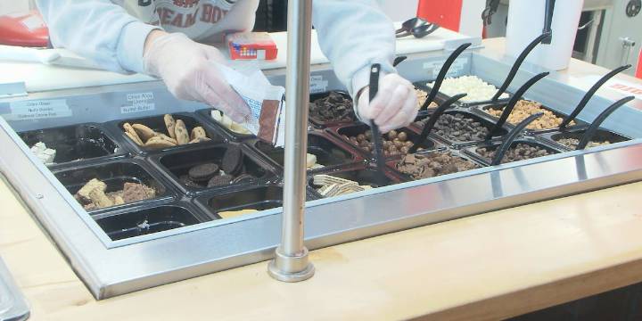 Nebraska businesses encourage holiday shoppers to buy local