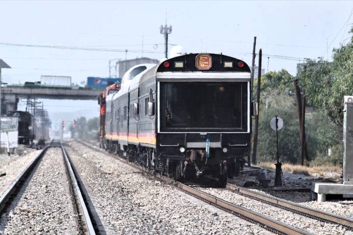 Compiten 15 empresas por dirigir la planeación del tren de pasajeros que conectará a Saltillo