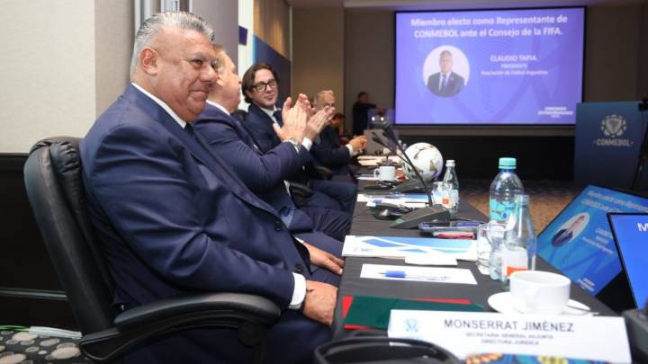 El contundente respaldo de Infantino y la FIFA para el Chiqui Tapia