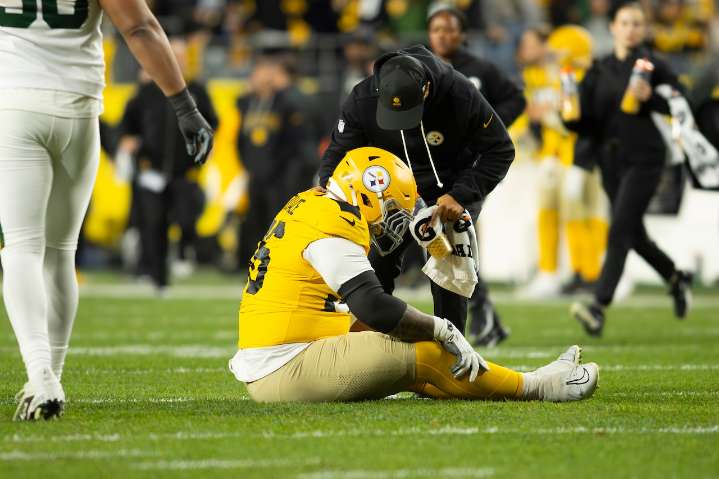 Injured Pittsburgh Steelers pass rusher suspended for using PEDs