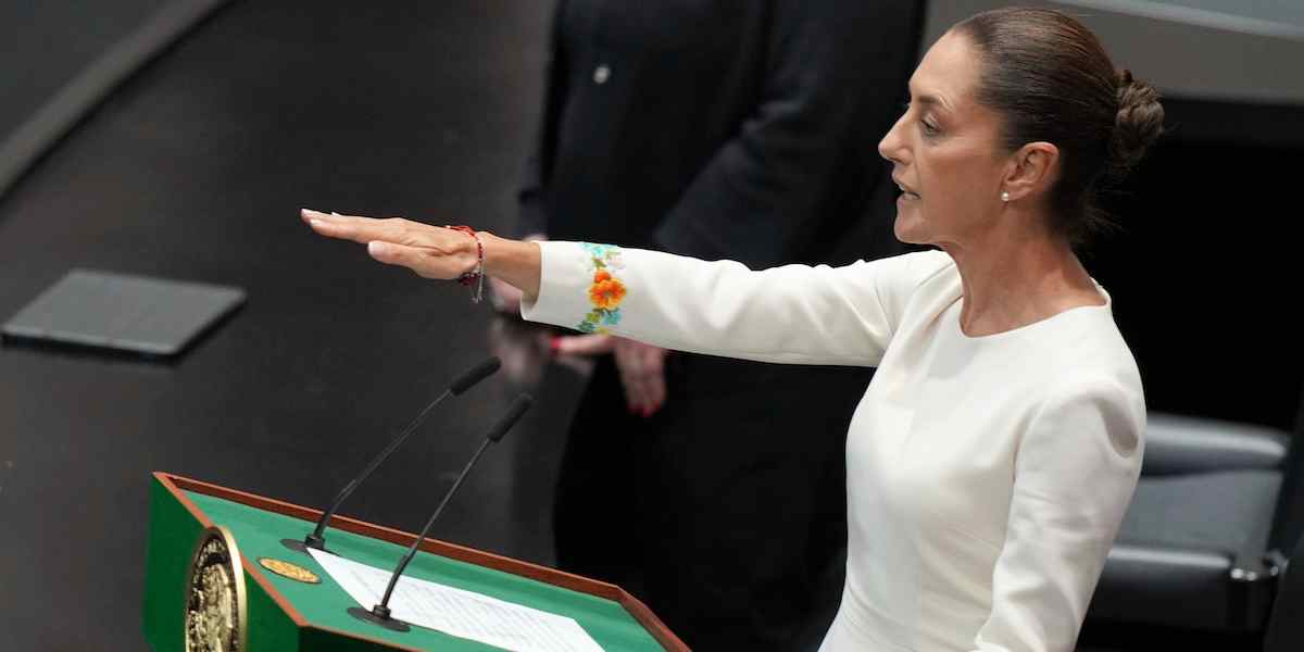 Detienen a hombre que acosó a la presidenta de México, Claudia Sheinbaum, durante un acto público
