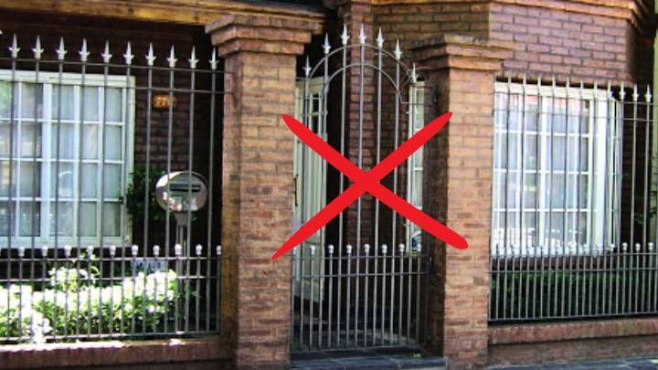 Adiós a la puerta de reja: la tendencia que ofrece mayor seguridad y estilo en las casas