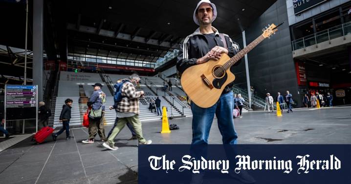 Oasis busker Melbourne: Meet Max Robinson, aka The Bass Invader, the street performing winning over thousands of Oasis fans