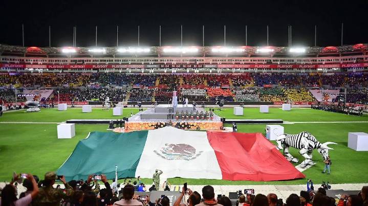 Así se vivió el arranque del Torneo de la Amistad 2025: energía, pirotecnia y un Estadio Victoria lleno de emoción