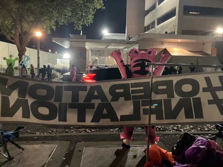 Judge delays National Guard; Sunday’s protests are sleepy: Get caught up