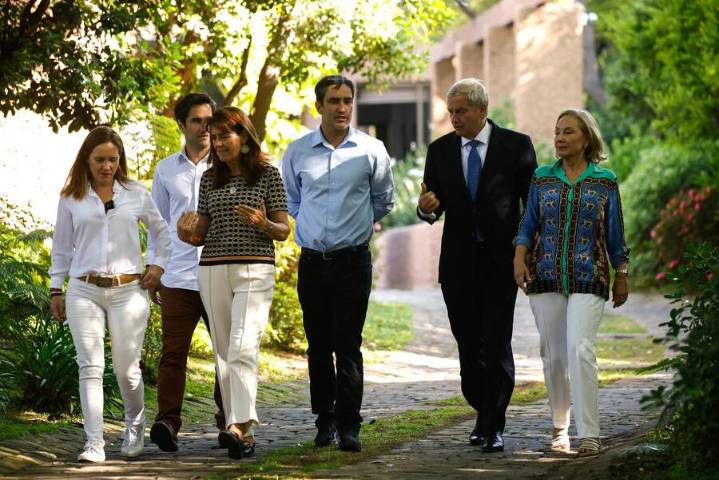 Familia Piñera Morel entregó su respaldo a José Antonio Kast