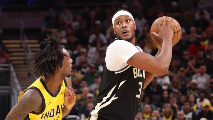 Myles Turner returns to Indiana for 1st game against Pacers