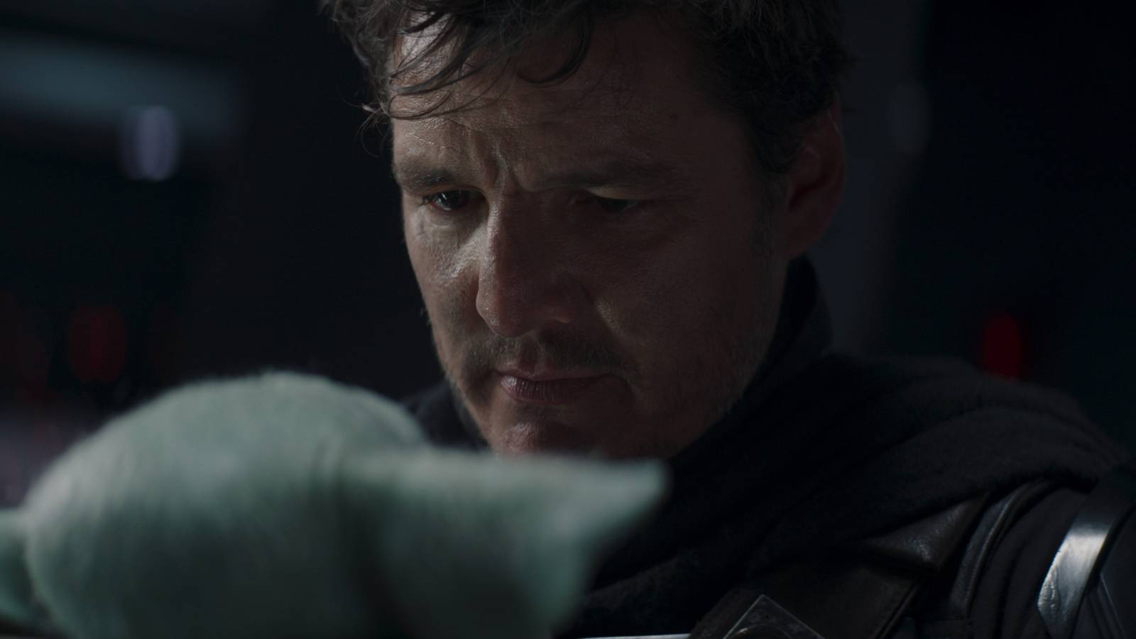 Star Wars Fails To Capitalize On Pedro Pascal's Talent In The Mandalorian
