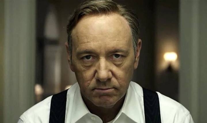 Kevin Spacey dice que está "sin hogar"