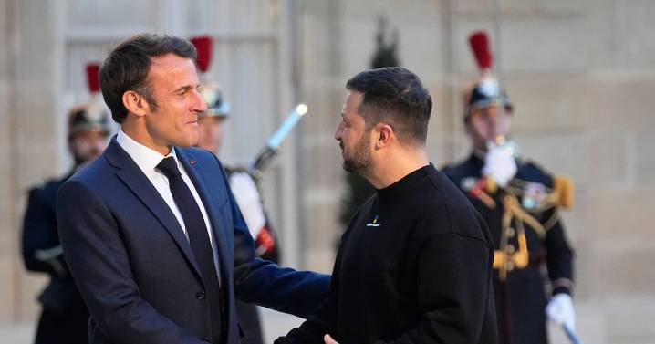 Macron y Zelensky anuncian acuerdo que incluye la compra de Ucrania a Francia de 100 aviones Rafale