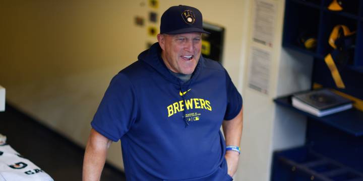 Pat Murphy keeps things light as Brewers manager