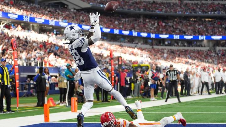 Prescott's Cowboys overcome Mahomes' fourth down magic in 31-28 Thanksgiving win over Chiefs